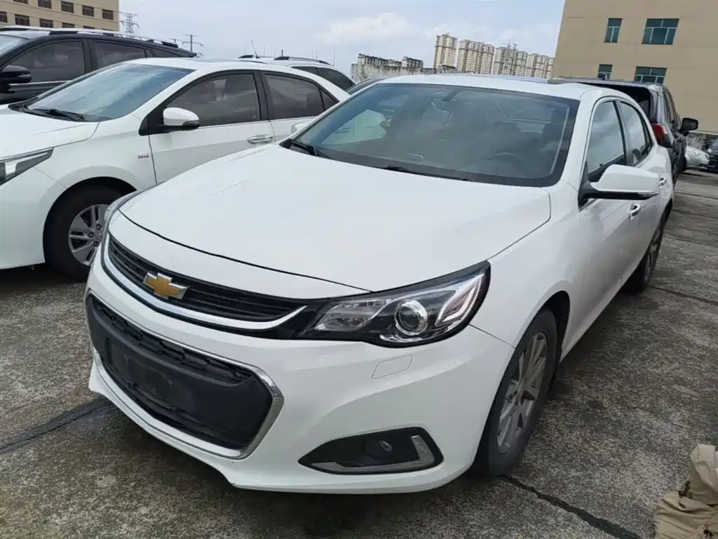 Chevrolet Malibu 2017 1.5T Automatic Luxury Edition фото 2