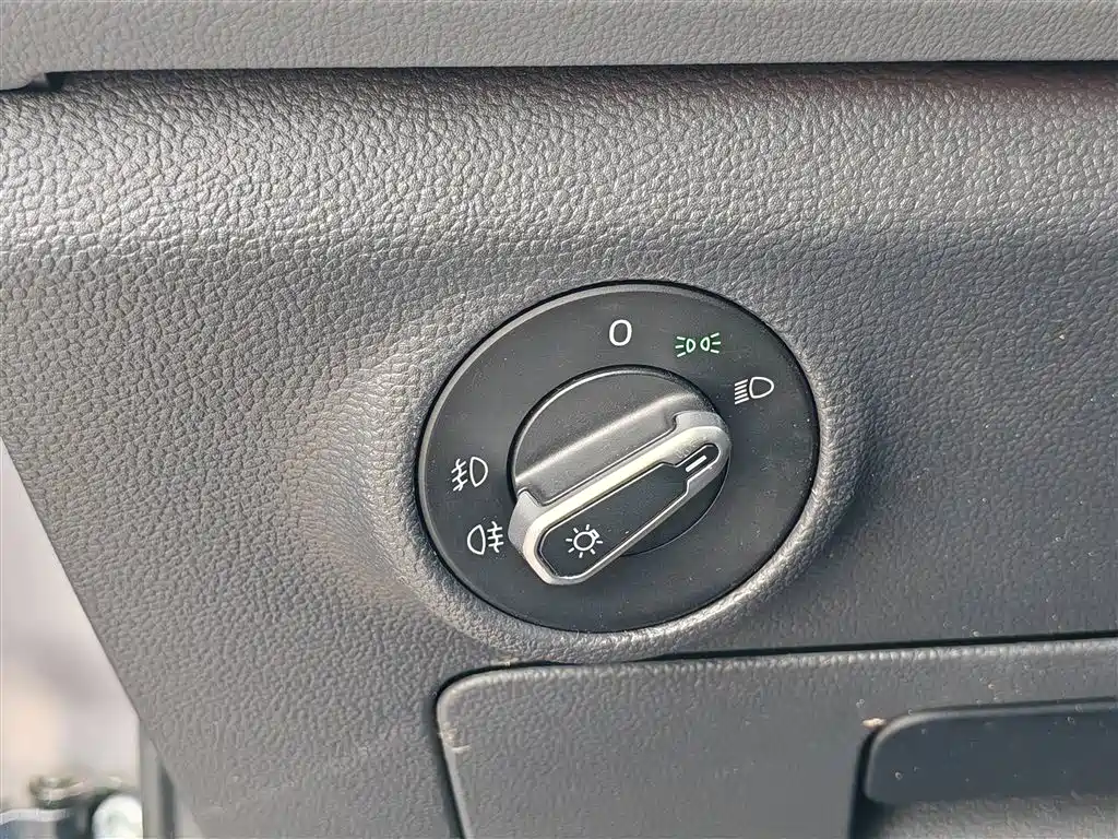 Volkswagen Sagitar 2019 280TSI DSG Comfort Edition China VI фото 20