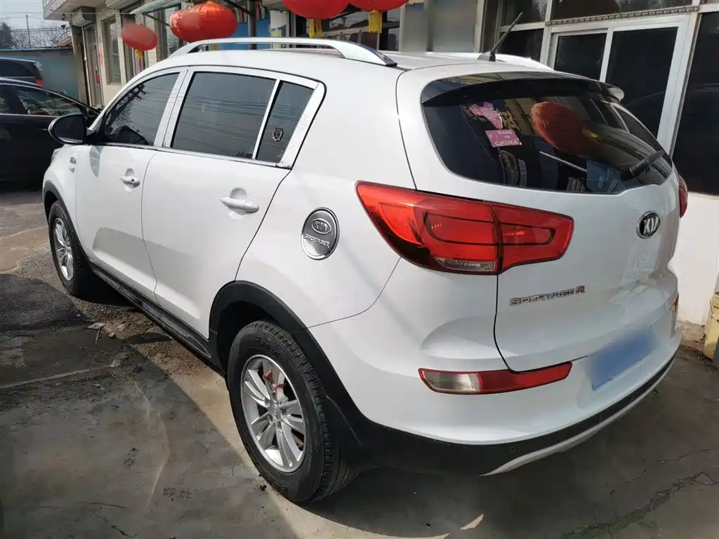 Kia Sportage 2015 2.0L Automatic 2WD GL фото 5