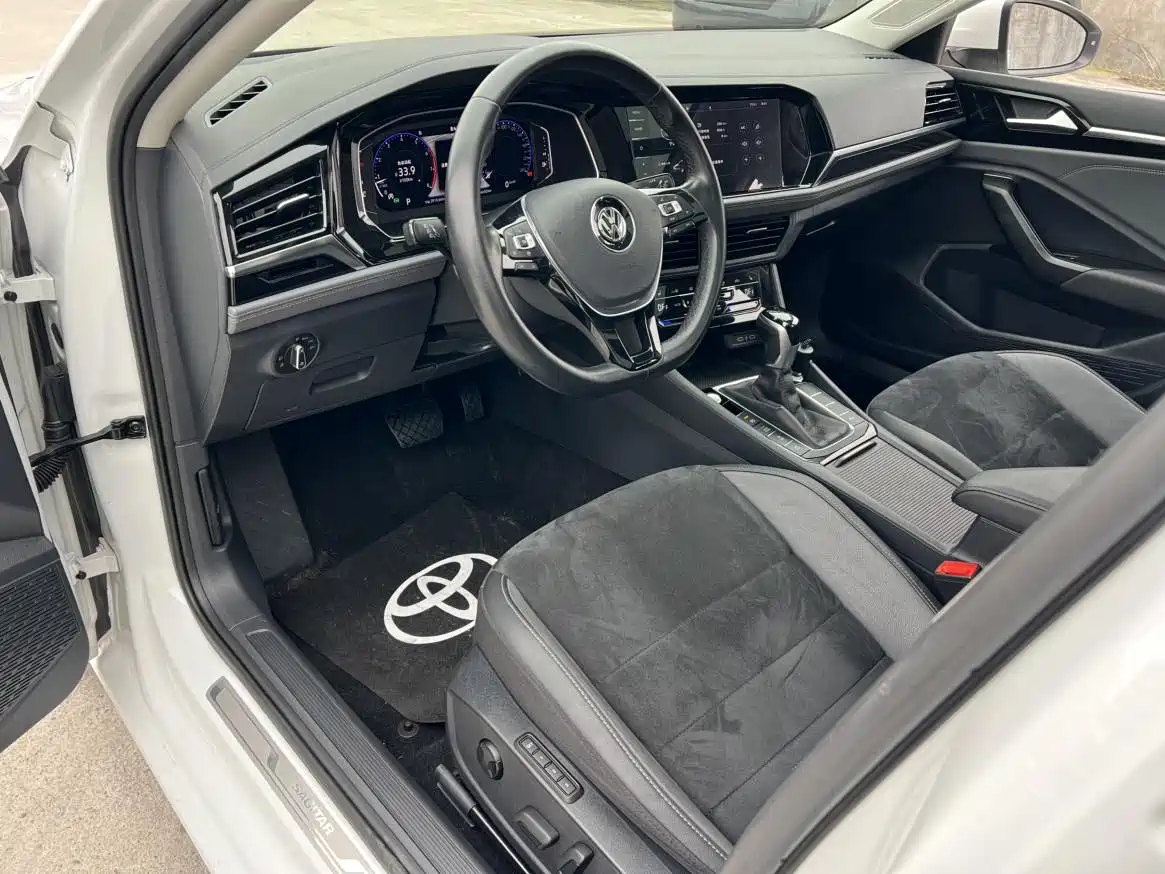 Volkswagen Sagitar 2021 280TSI DSG Surpassing Edition фото 10