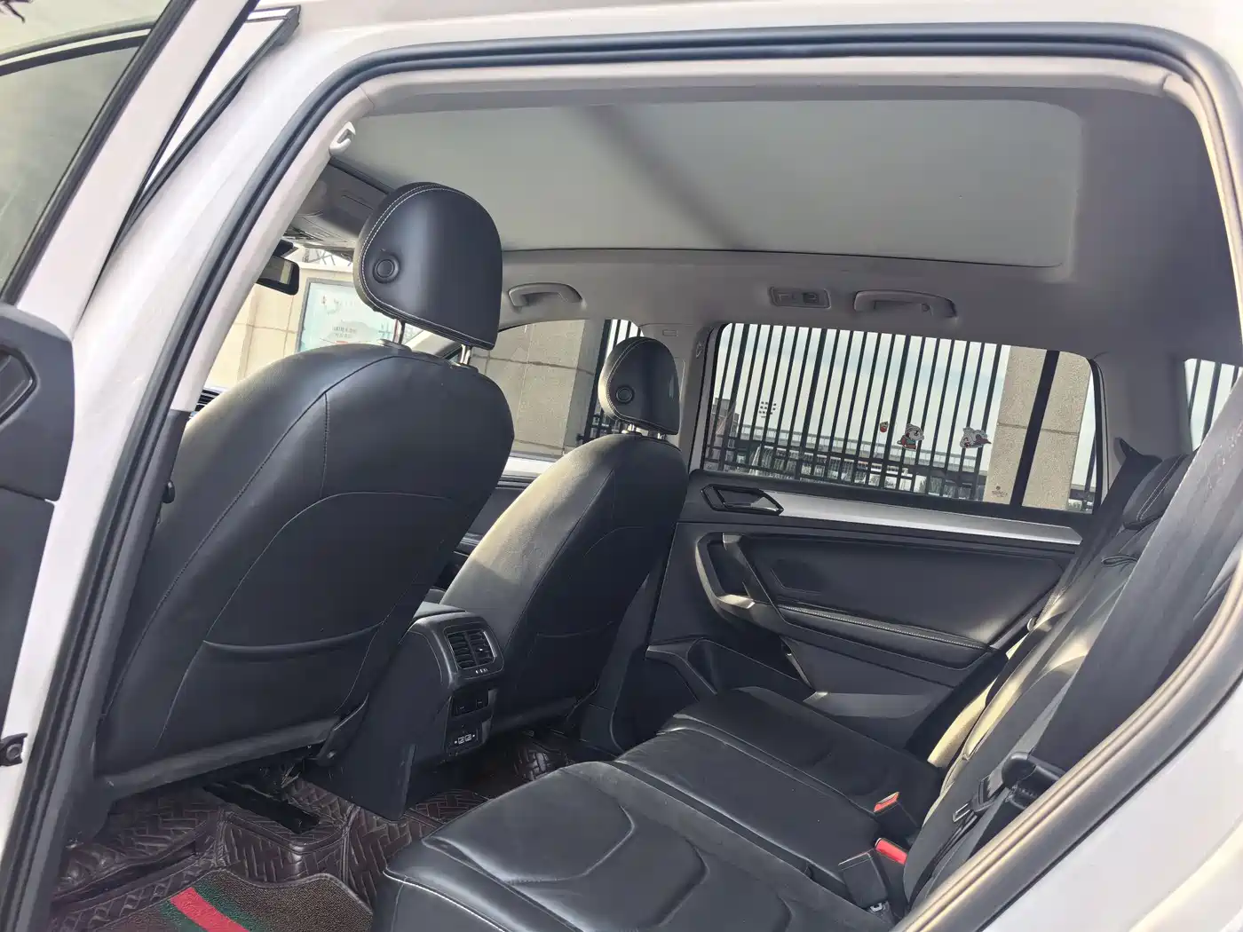 Volkswagen Tiguan L 2019 Facelift 330TSI Auto 2WD Panorama Comfort China VI фото 11