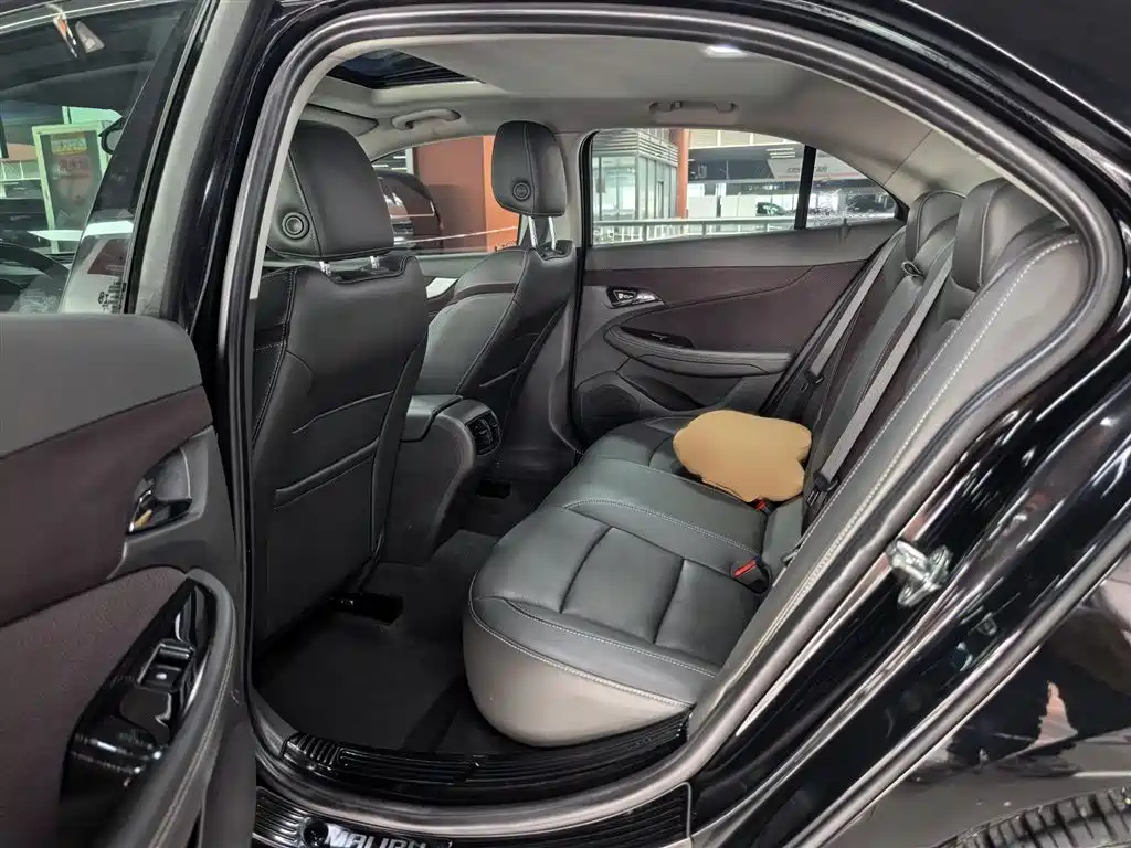 Chevrolet Malibu 2018 530T Automatic Luxury Edition фото 12