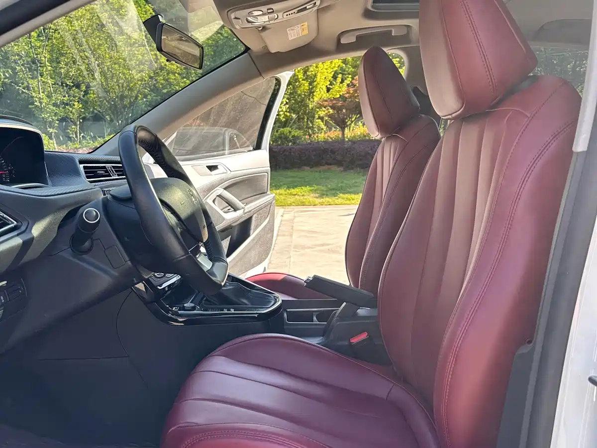 صورة 7 - Peugeot 308