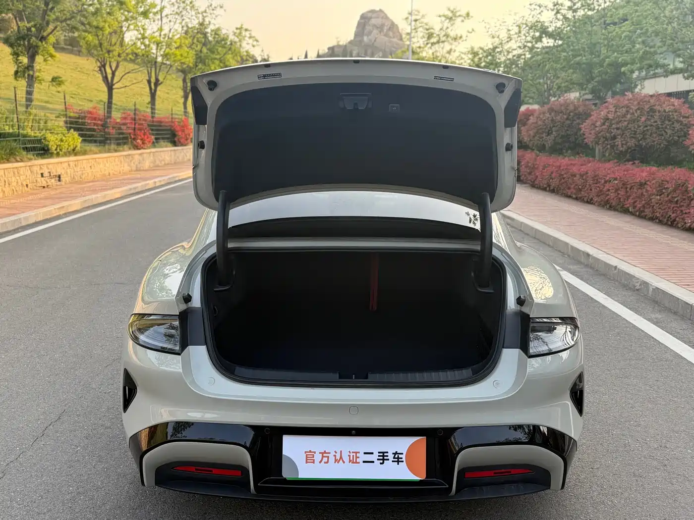 XIAOMI CAR XIAOMI SU7