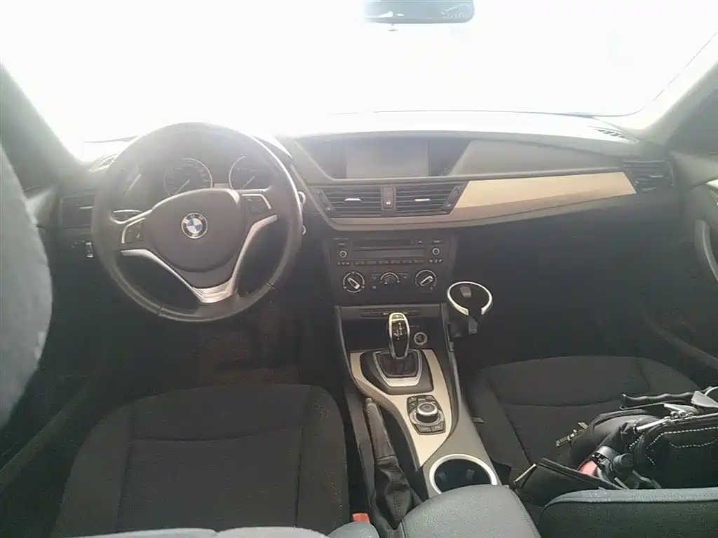 BMW X1 2014 sDrive18i Fashion Edition фото 10