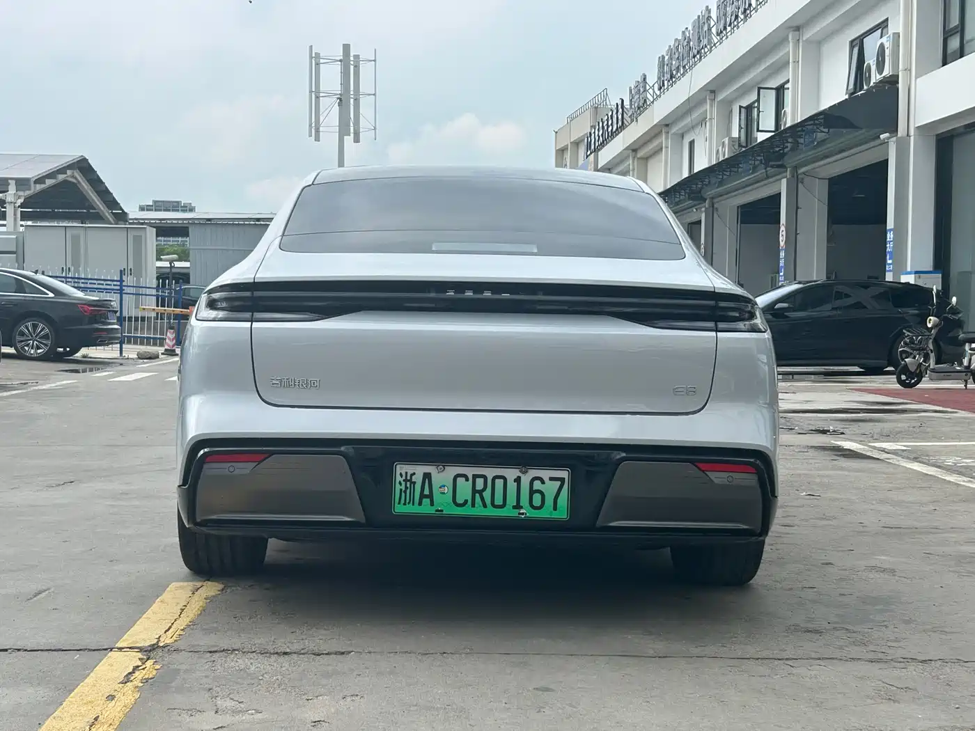 Geely Galaxy Galaxy E8 2024 665km RWD Starship Voyager Edition фото 9