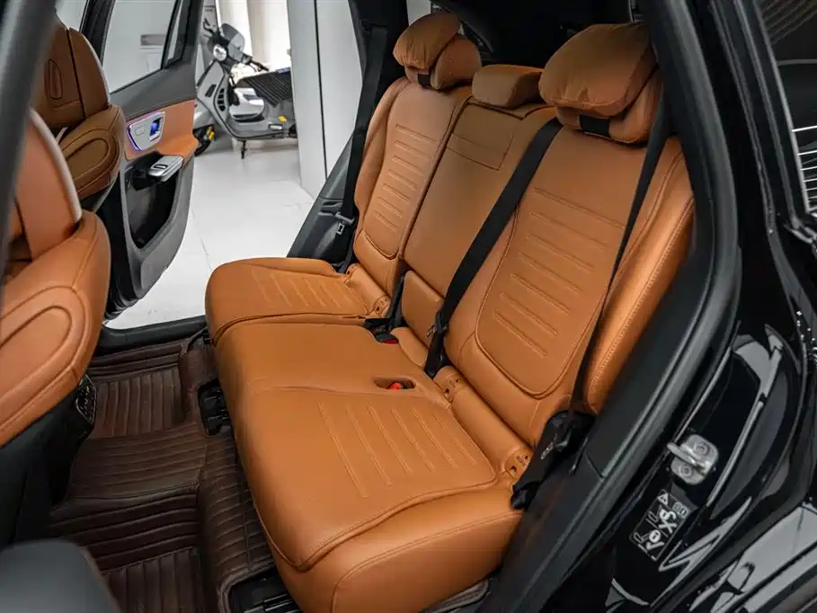 Mercedes-Benz GLC 2023 GLC 260 L 4MATIC Luxury 7-Seater фото 24