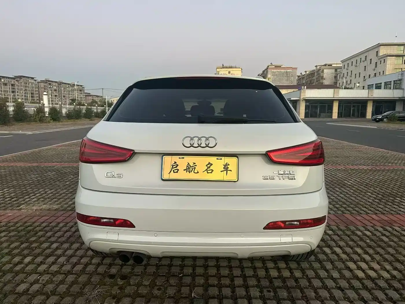 Audi Q3 2013 35 TFSI quattro Comfort фото 4