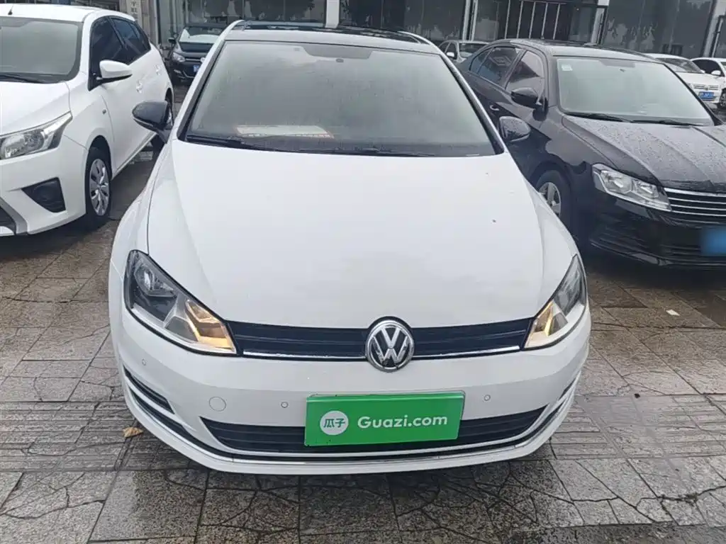 Volkswagen Golf 2016 1.6L Automatic Comfort фото 3