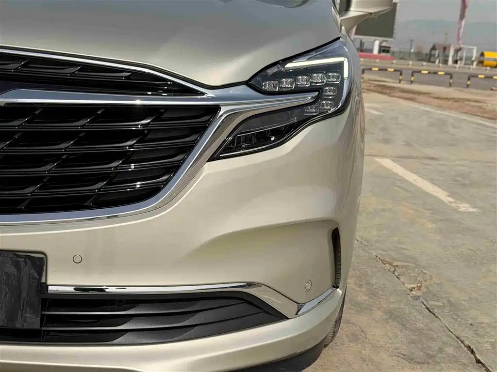 BUICK GL8