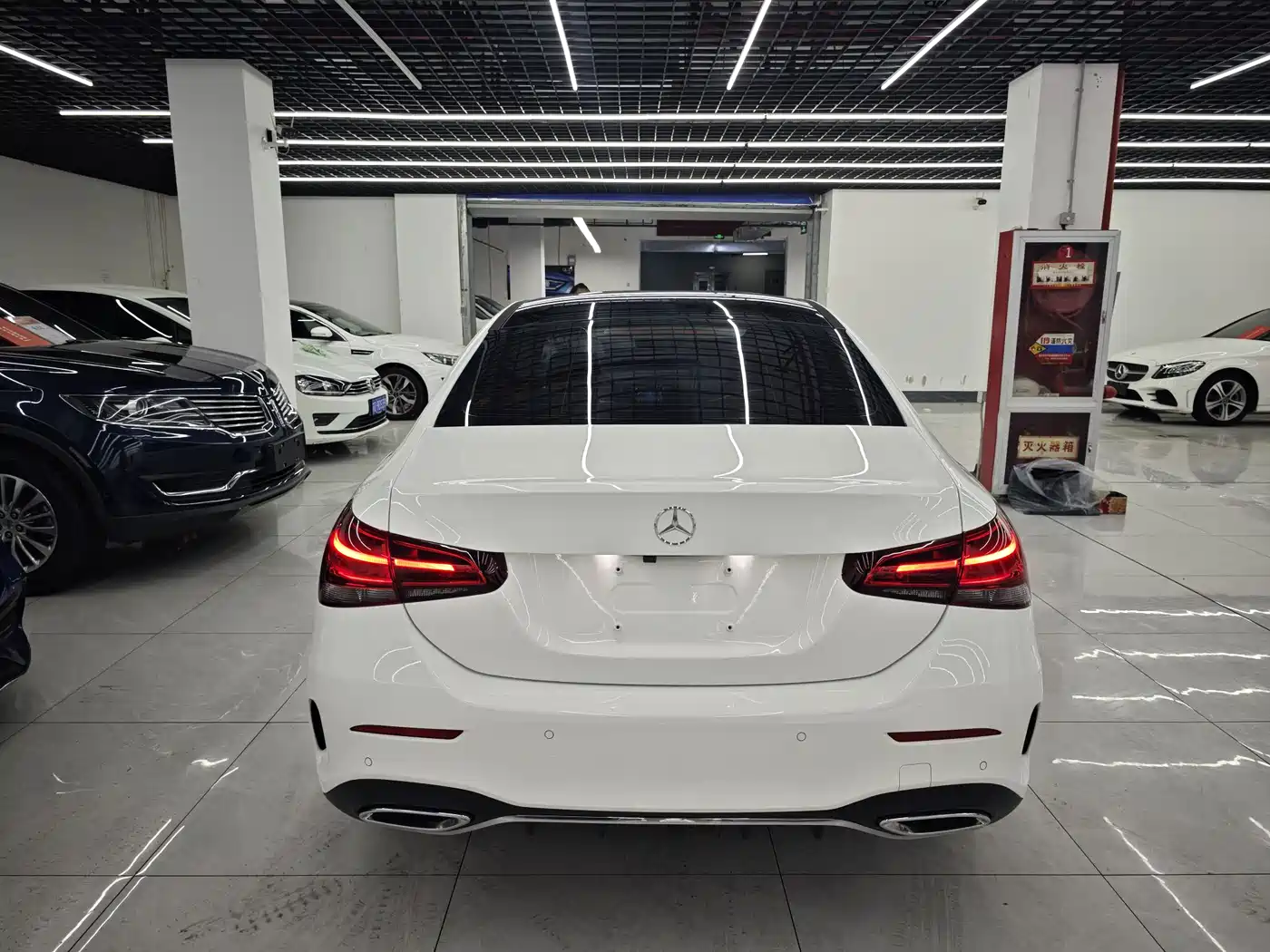 Mercedes-Benz A-Class 2020 A 180 L Sport Sedan фото 3