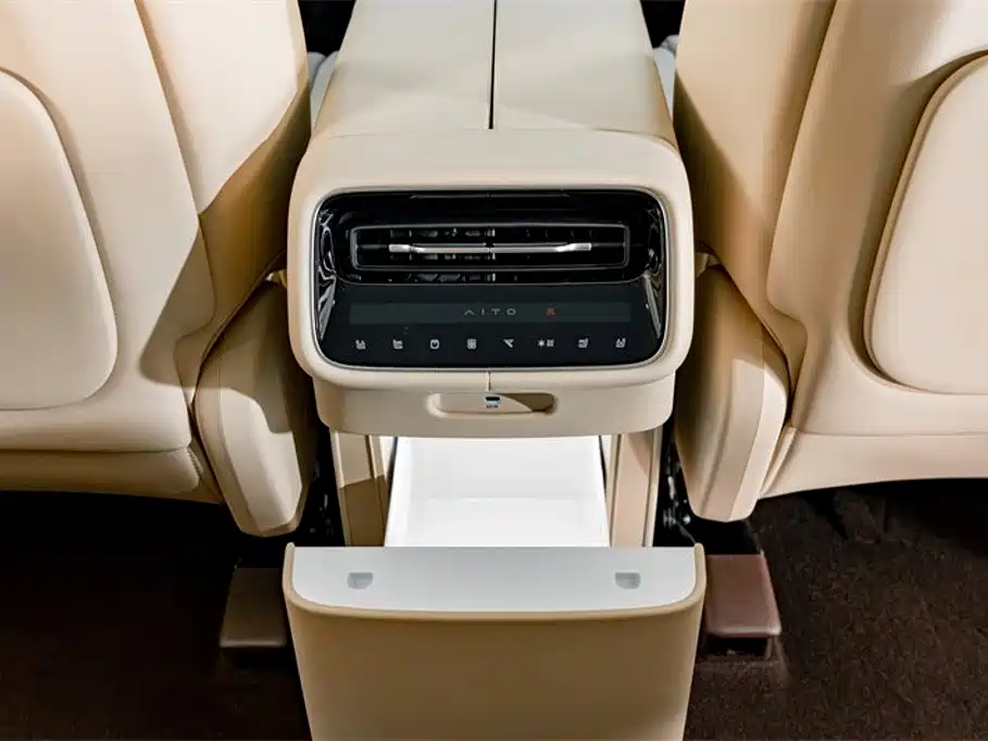 Aito AITO M6 2026 2026 Base Model