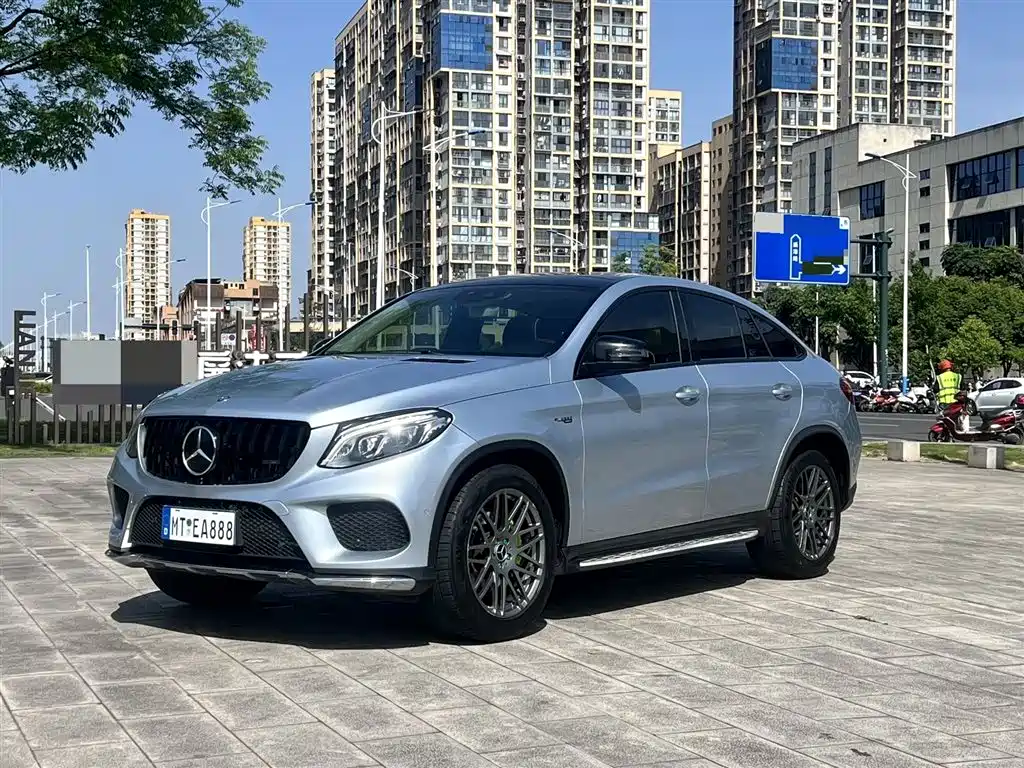 Mercedes-Benz GLE Coupe 2015 GLE 320 4MATIC Coupe SUV
