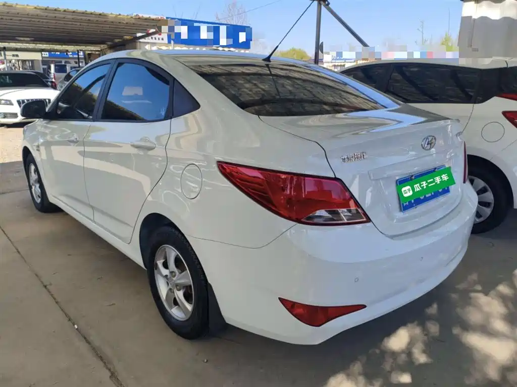 Hyundai Verna 2016 1.4L Automatic Smart GLS фото 5