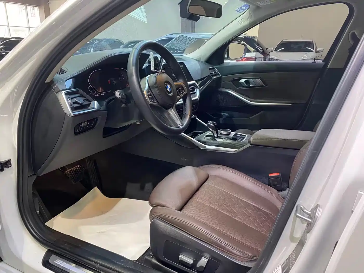 BMW 3 Series 2022 320Li M Sport Package фото 6