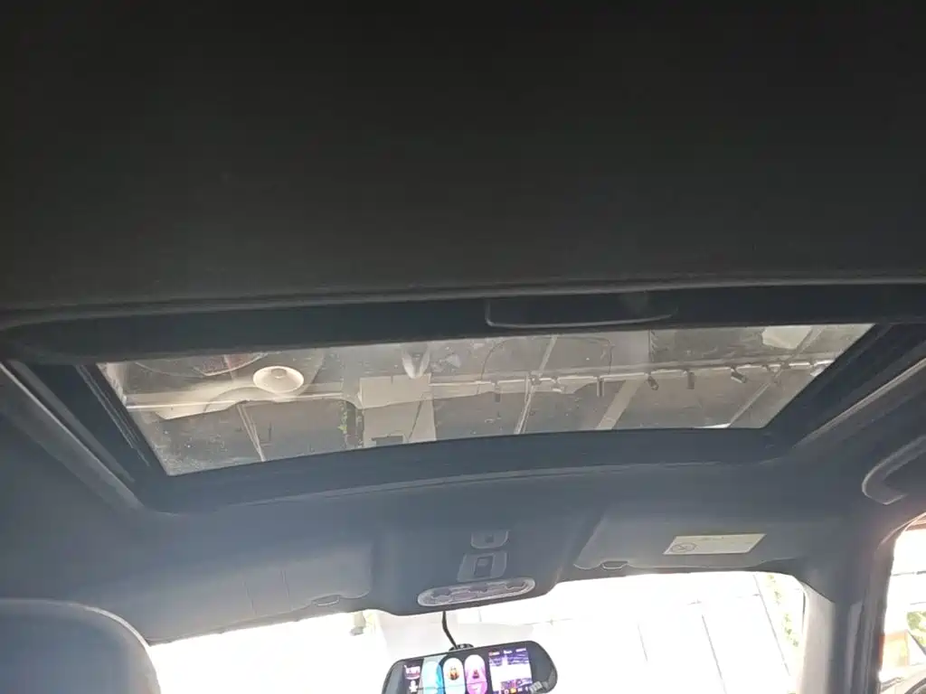 Infiniti ESQ 2017 2014 1.6L Free Edition
