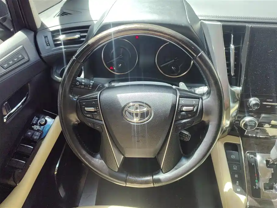 Toyota Vellfire 2021 Crown Hybrid 2.5L HV Premium Edition фото 15