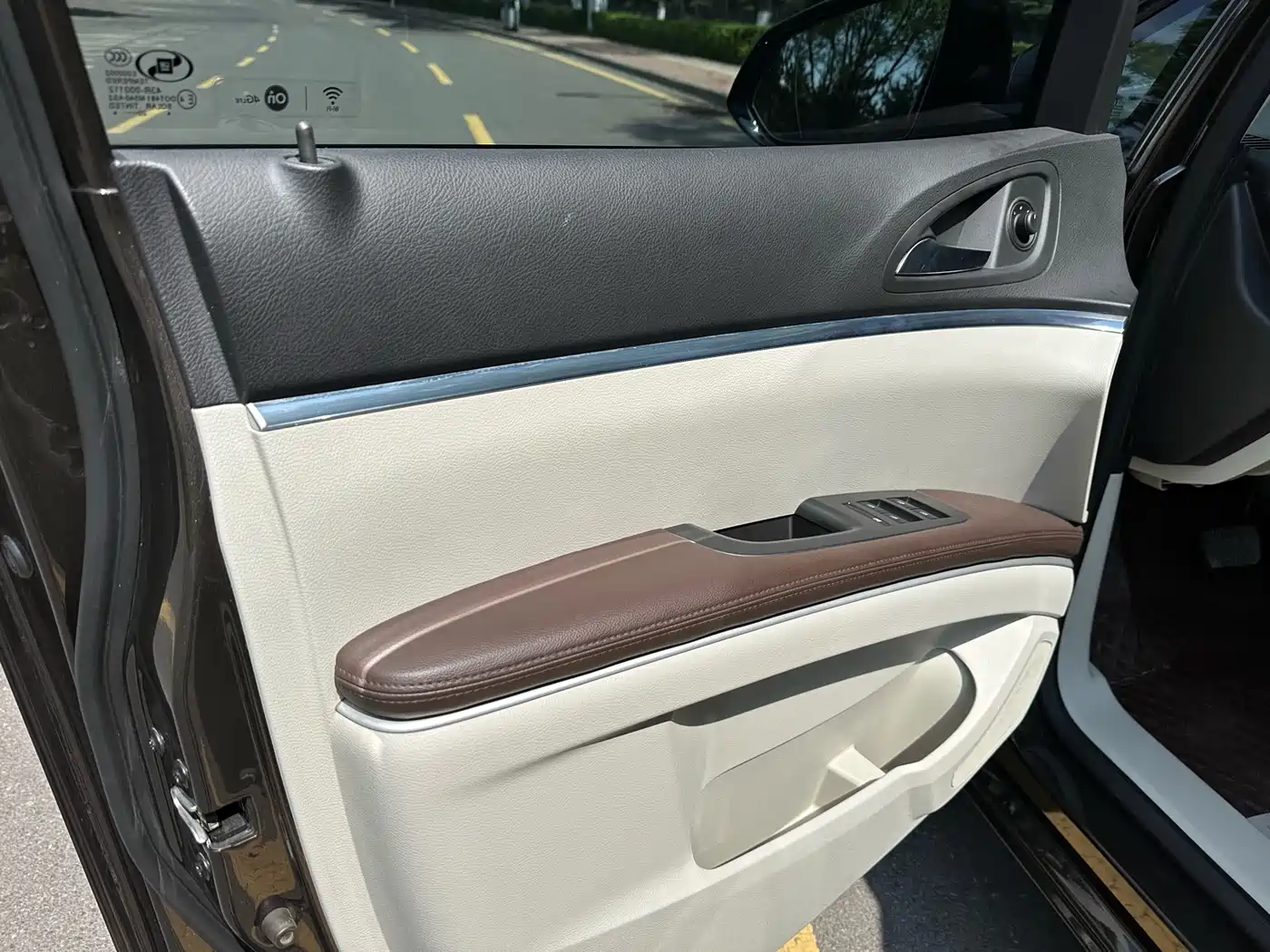 Buick GL8 2021 Land Business Class 652T Luxury фото 9