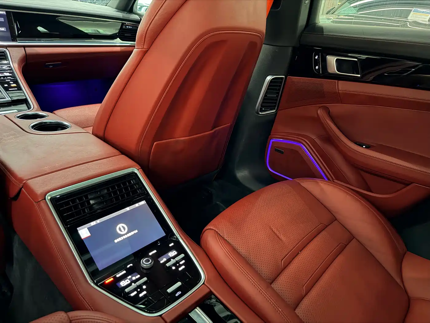 Porsche Panamera 2019 Panamera 2.9T фото 10