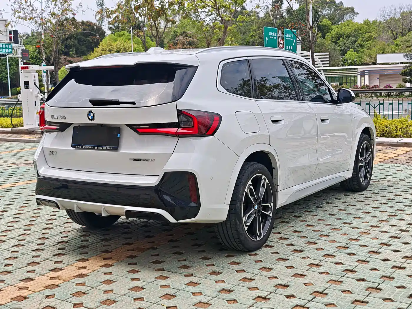 BMW X1 2024 xDrive25Li M Sport Package фото 4
