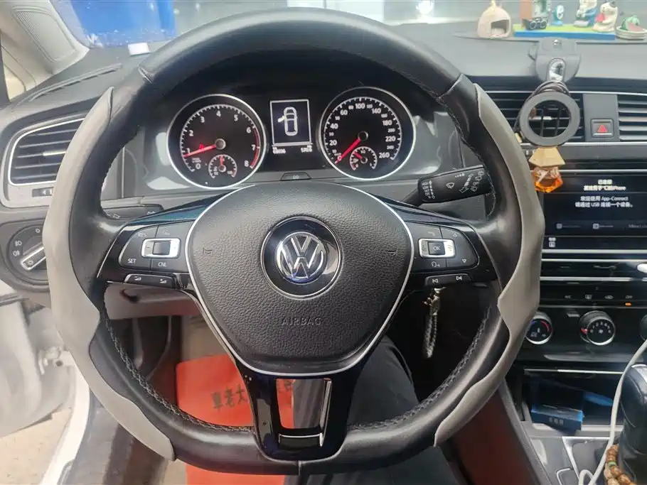 Volkswagen Golf 2018 230TSI Automatic Comfort фото 15