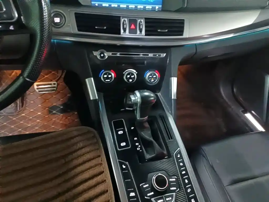 Haval H7 2017 Red Label H7 2.0T Automatic Luxury Model фото 14