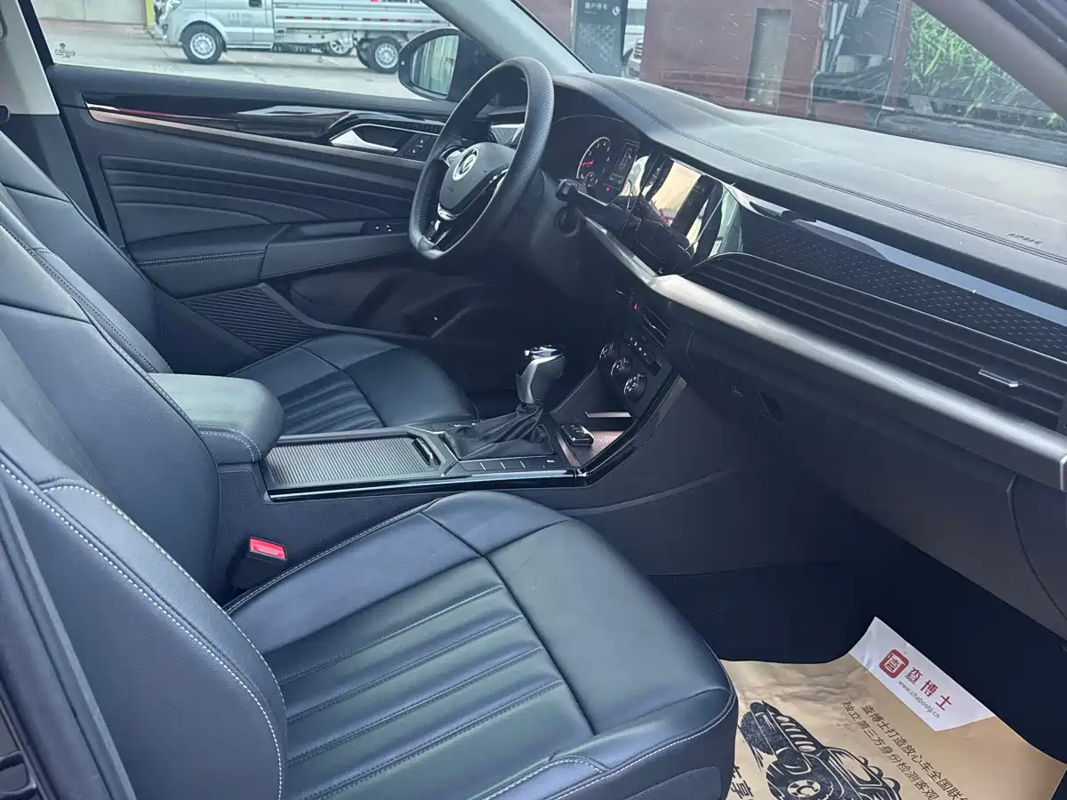 Volkswagen Passat 2021 Model 280TSI Business Edition фото 11