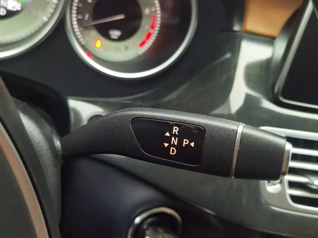Mercedes-Benz CLS 2015 CLS 320 фото 13
