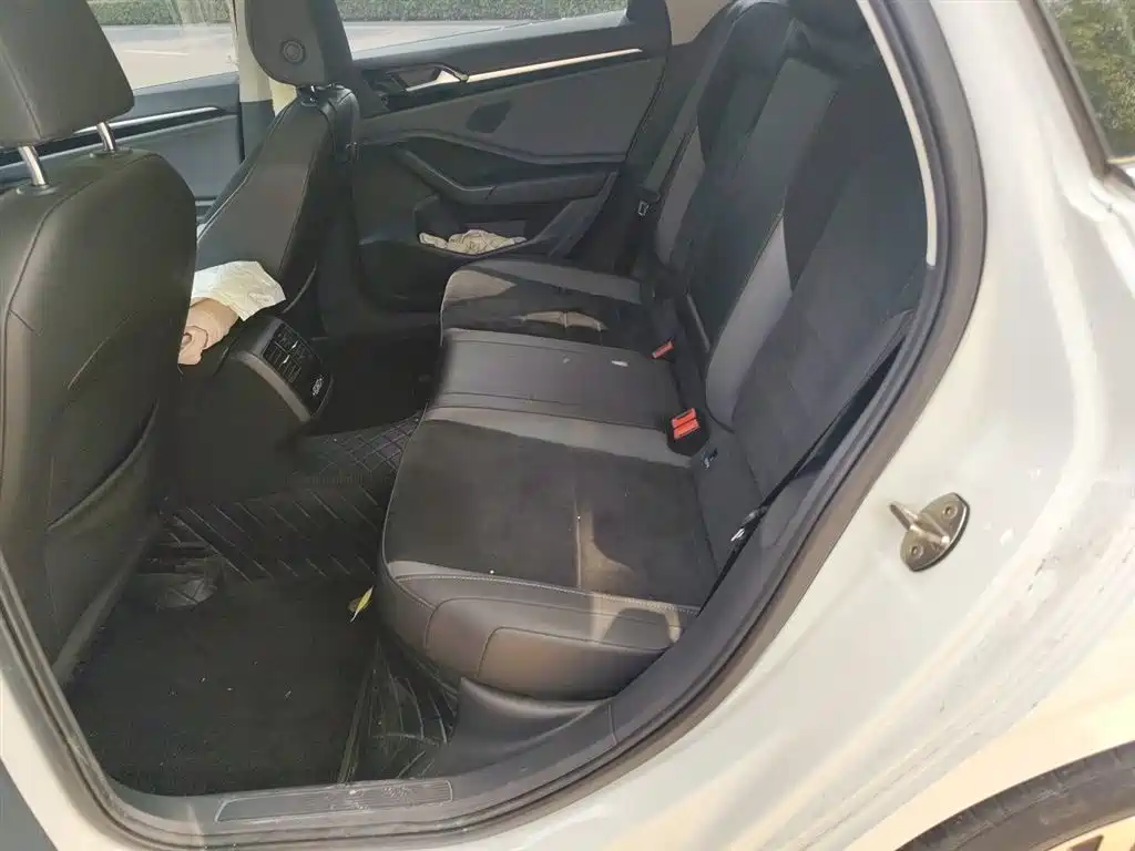 Volkswagen Sagitar 2021 280TSI DSG Luxury Smart Connect фото 15