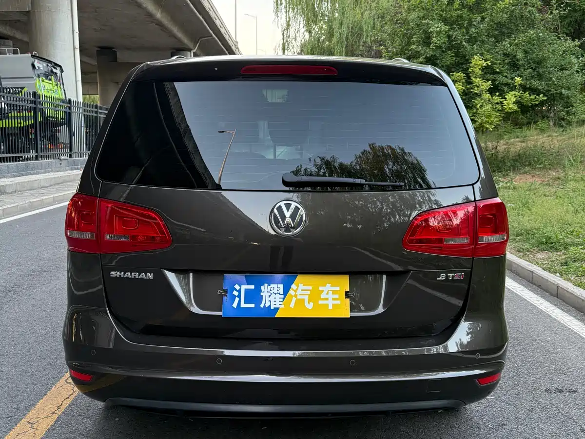 Volkswagen Sharan 2015 1.8TSI Comfort фото 4