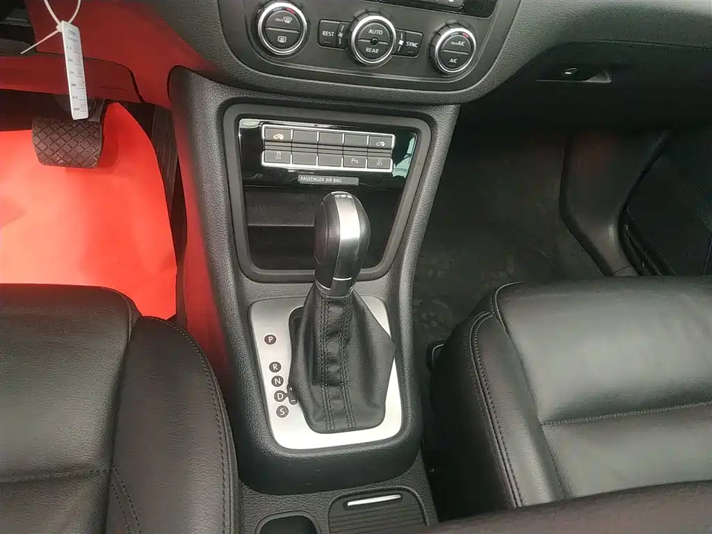 Volkswagen Sharan 2014 2.0TSI Comfort фото 14