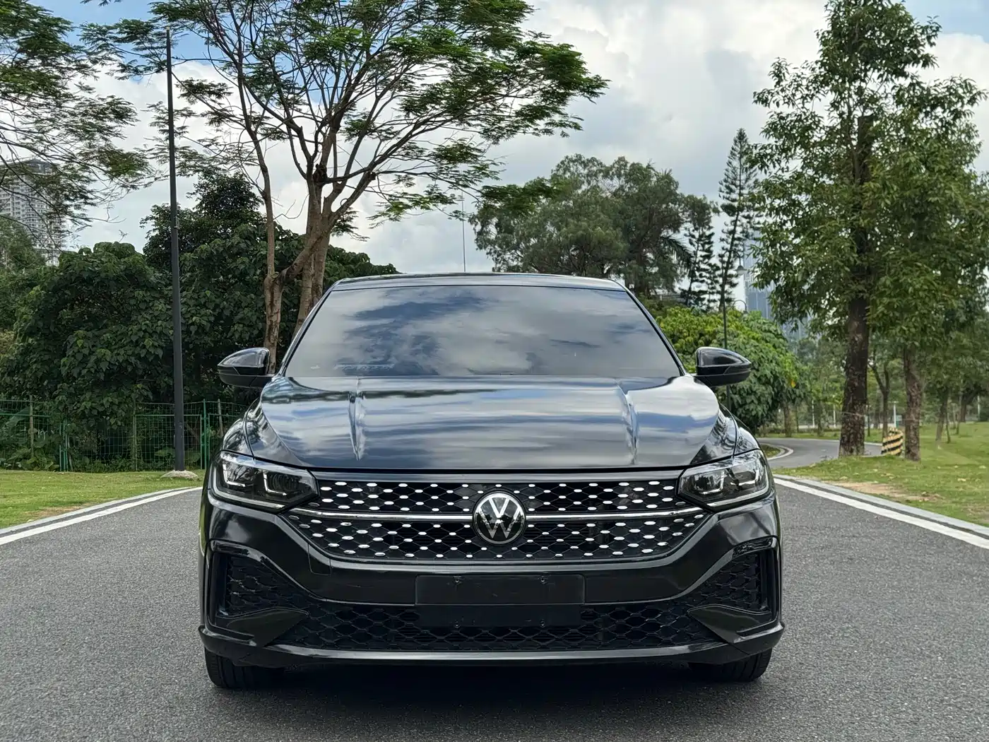 Volkswagen Lavida 2023 280TSI DSG Starlight Comfort Edition фото 2