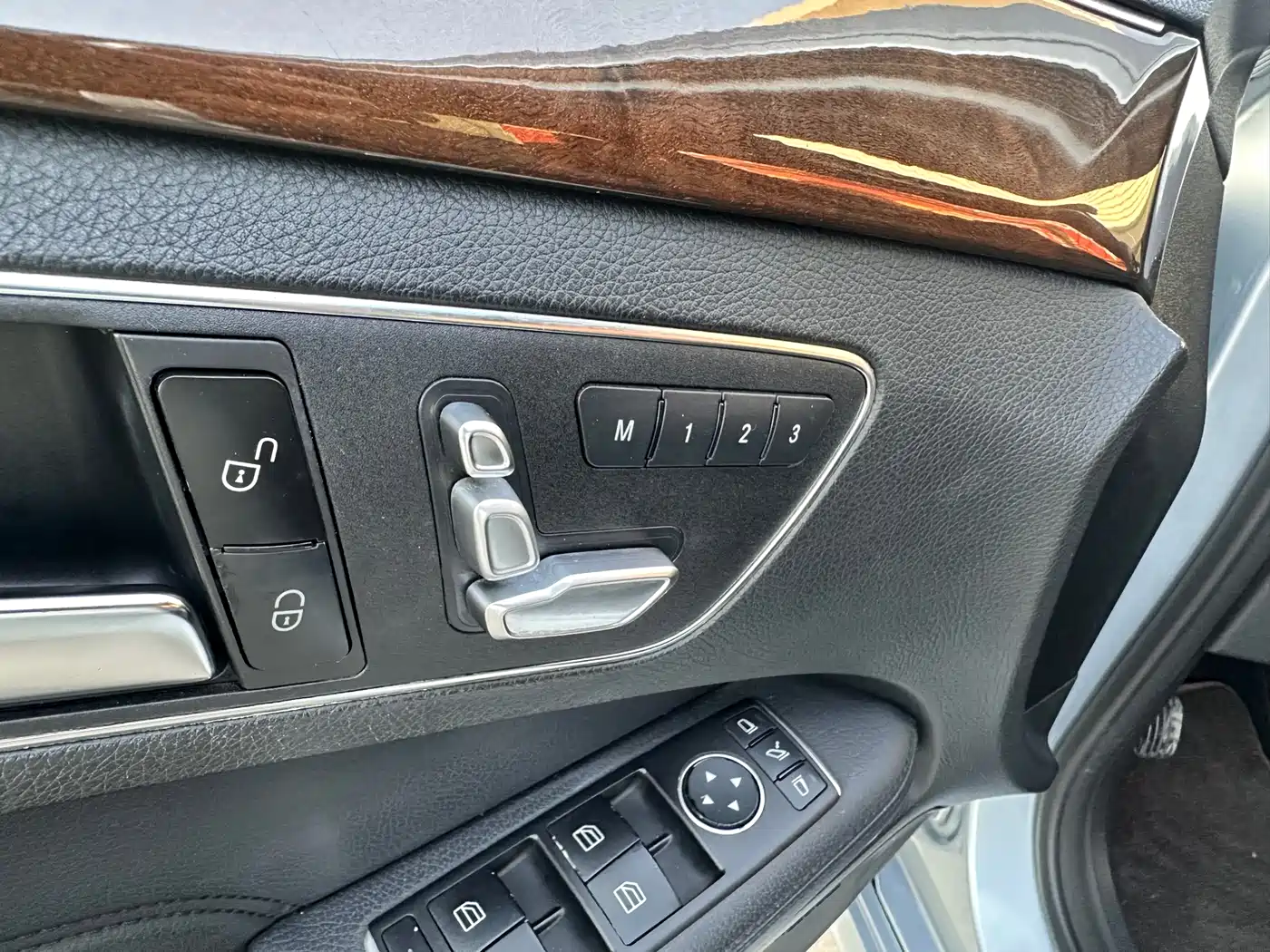 Mercedes-Benz E-Class 2015 Facelift E 260 L фото 3