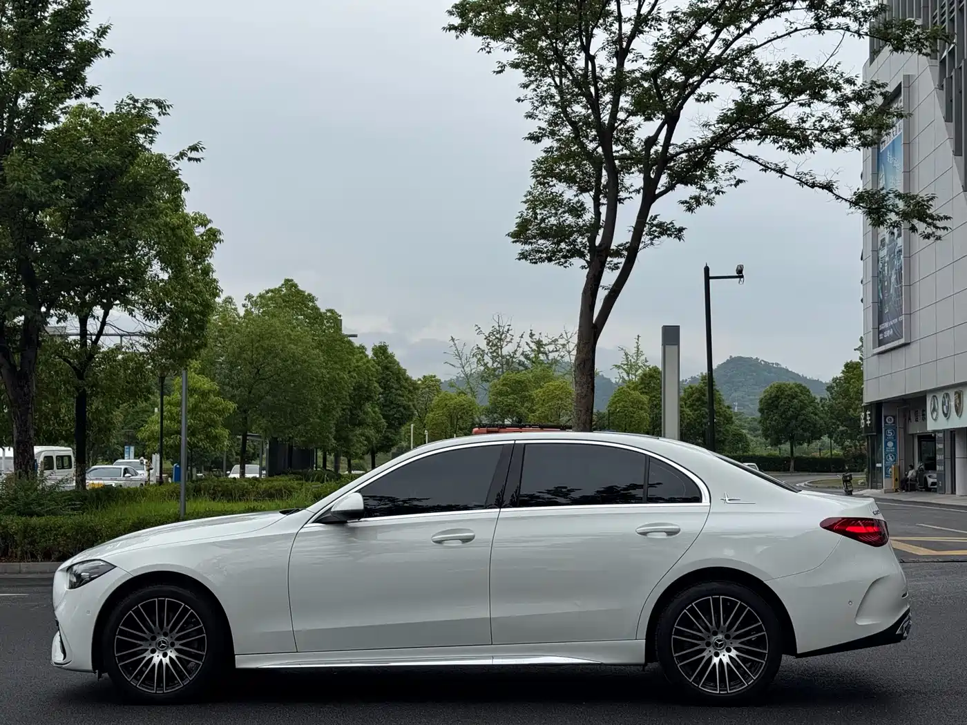 Mercedes-Benz C-Class 2024 Facelift III C 260 L Sport фото 4