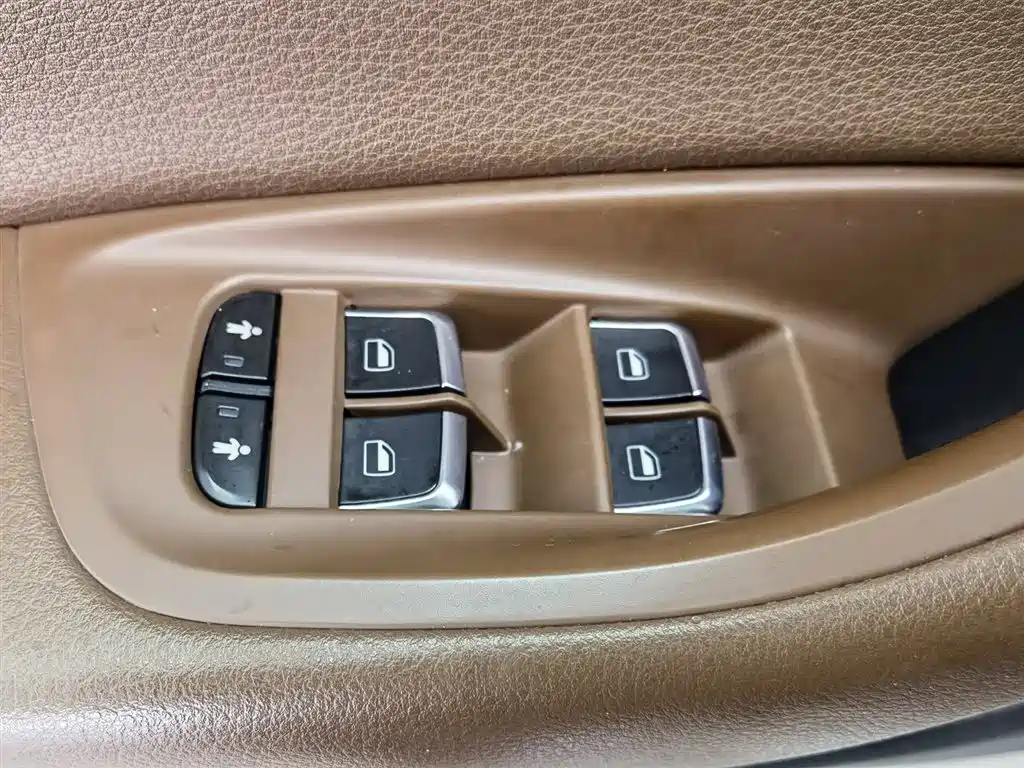 Audi A6L 2018 30th Anniversary 35 TFSI Fashion фото 9