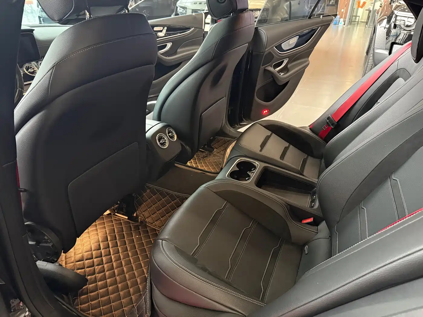 Mercedes-Benz AMG GT 2019 AMG GT 50 4-Door Coupe фото 11