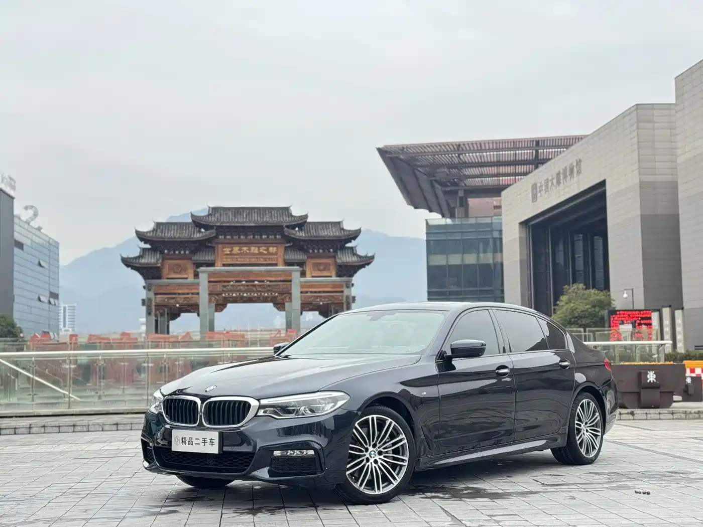 BMW 5 Series 2018 530Li Premium M Sport Package