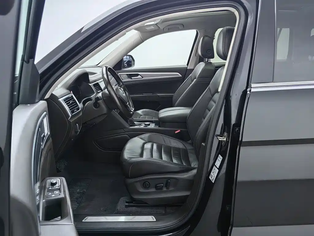 Фото 10 - Volkswagen Teramont