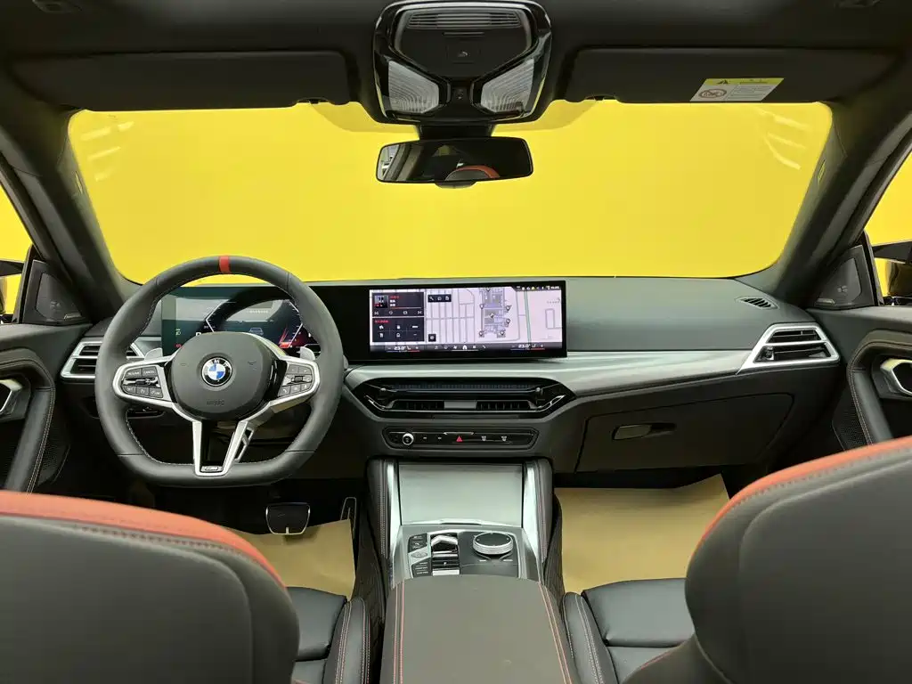 BMW M240i 2026 2025 M240i xDrive
