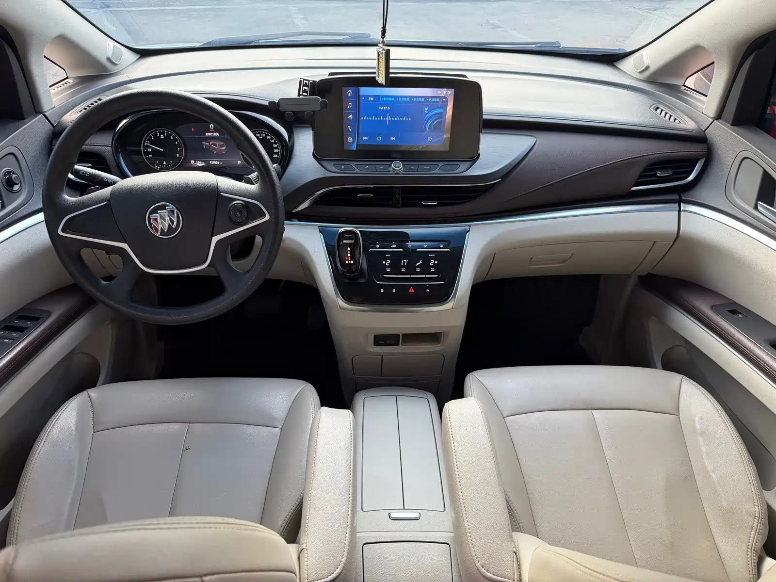 Фото 8 - Buick GL8