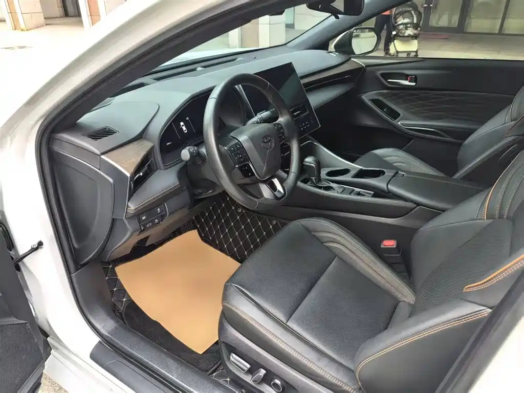 Toyota Avalon 2024 2.0L Luxury Edition фото 17