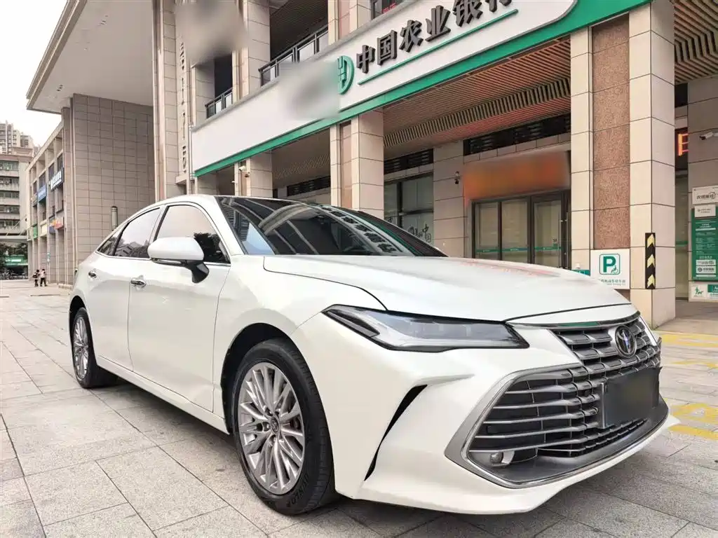 Toyota Avalon 2024 2.0L Luxury Edition фото 8