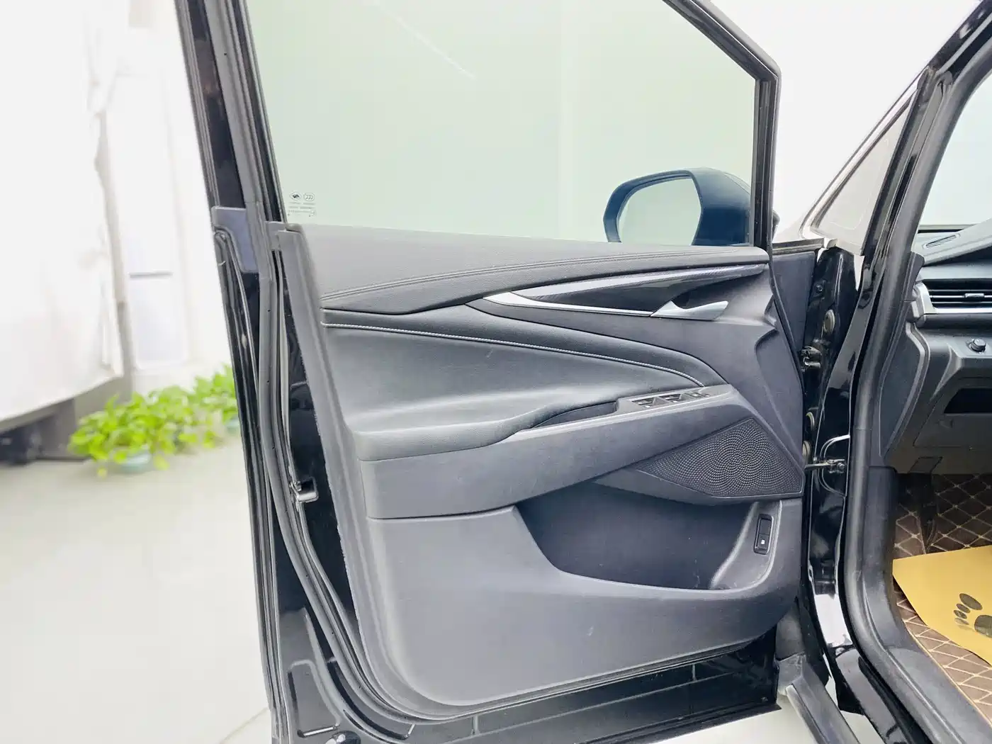 SAIC MAXUS CHASE G50