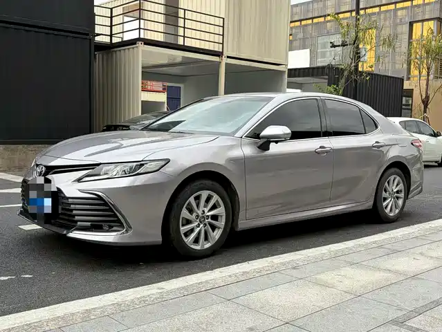Toyota Camry 2.0GVP, Лидер