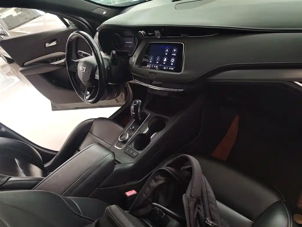 Cadillac XT4 2018 28T FWD Leading Edition фото 10