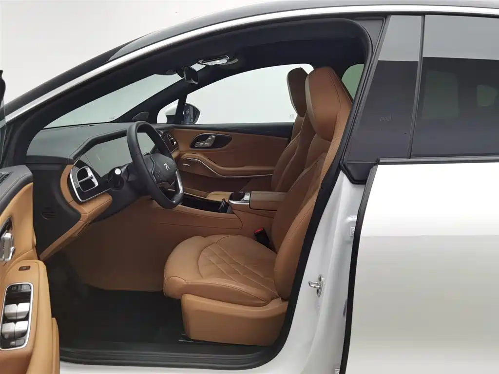 RISING AUTO FEIFAN R7