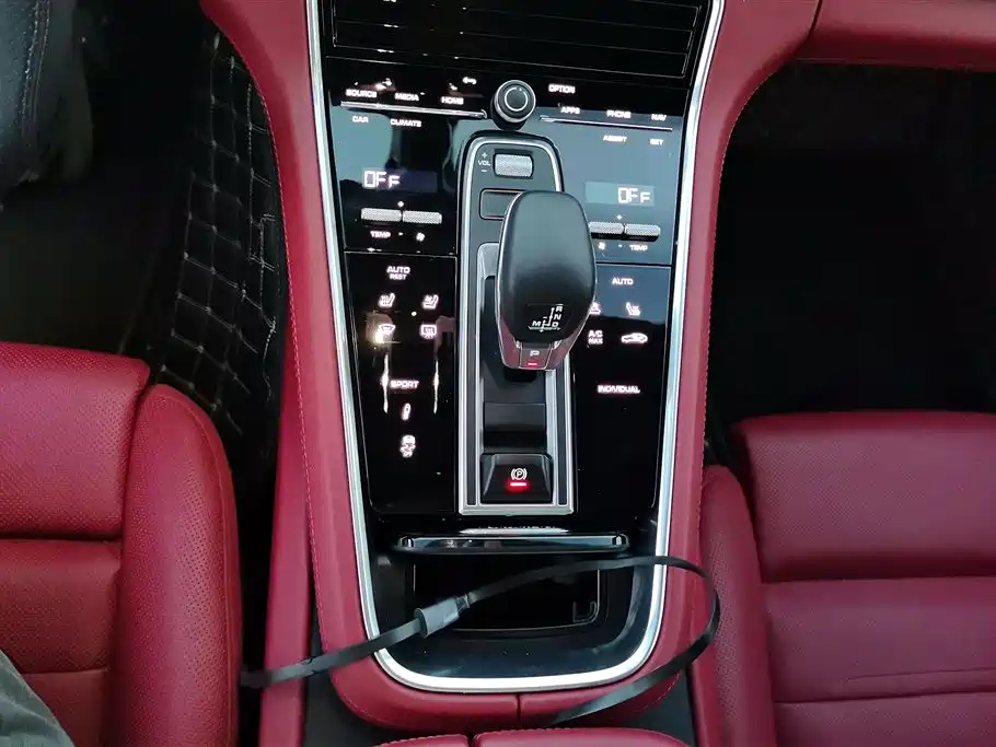 Porsche Panamera 2023 Facelift Panamera 2.9T Platinum Edition фото 16