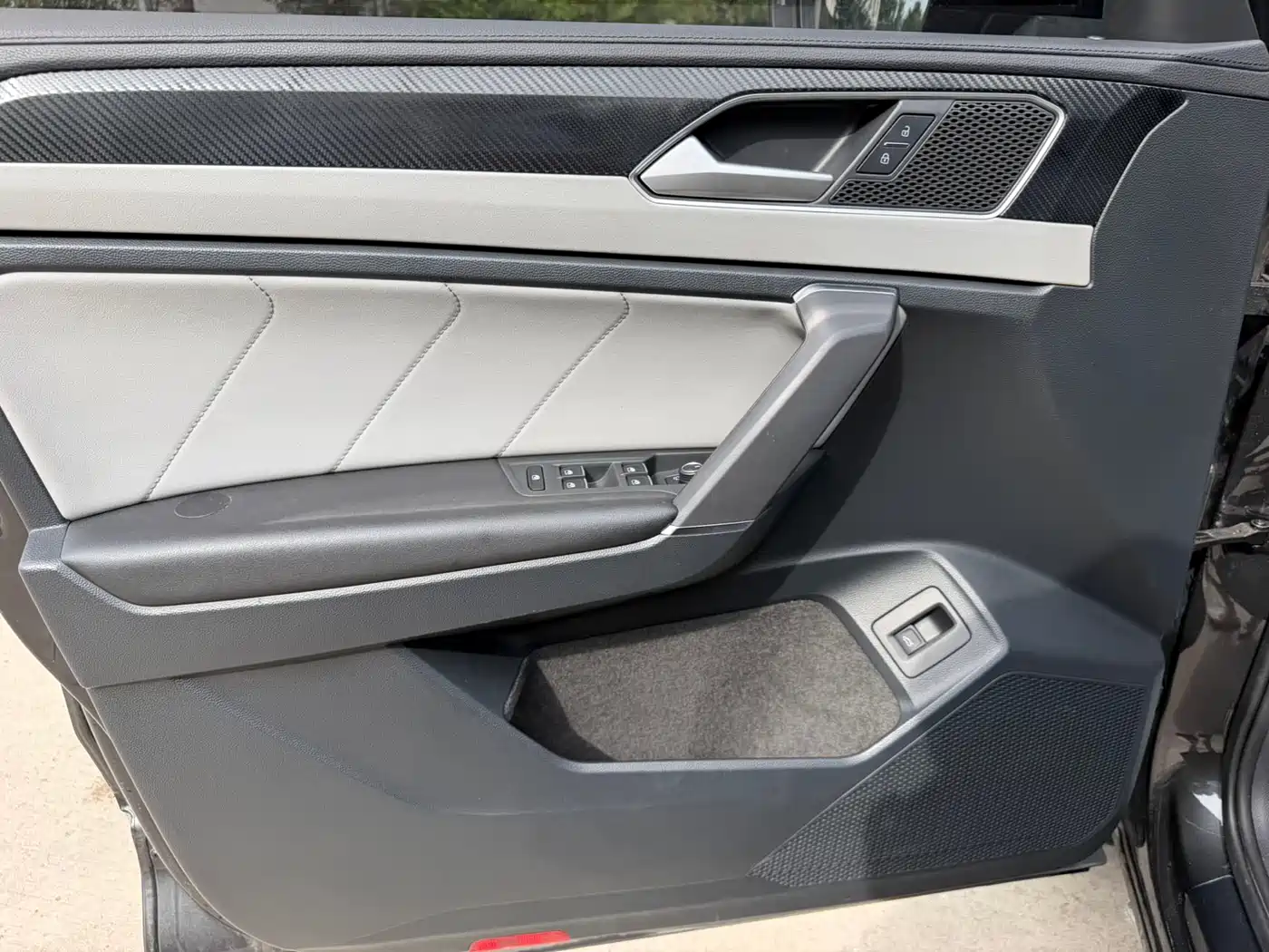 Volkswagen Tayron 2023 280TSI 2WD Luxury Plus Advanced Edition фото 9