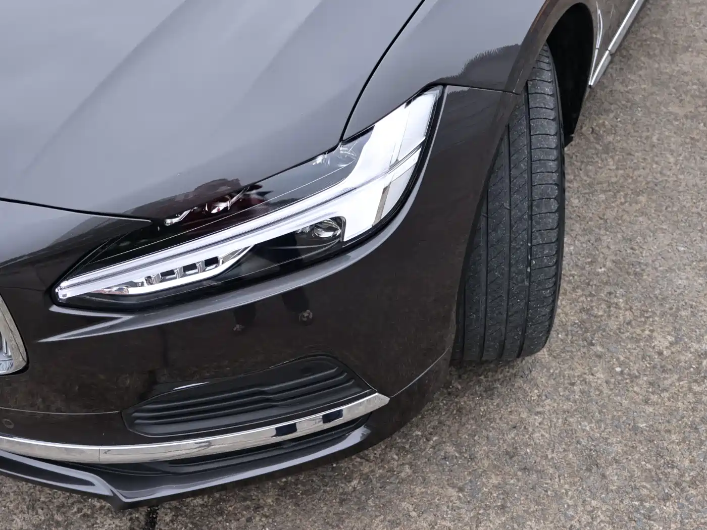 VOLVO S90 PLUG IN HYBRID