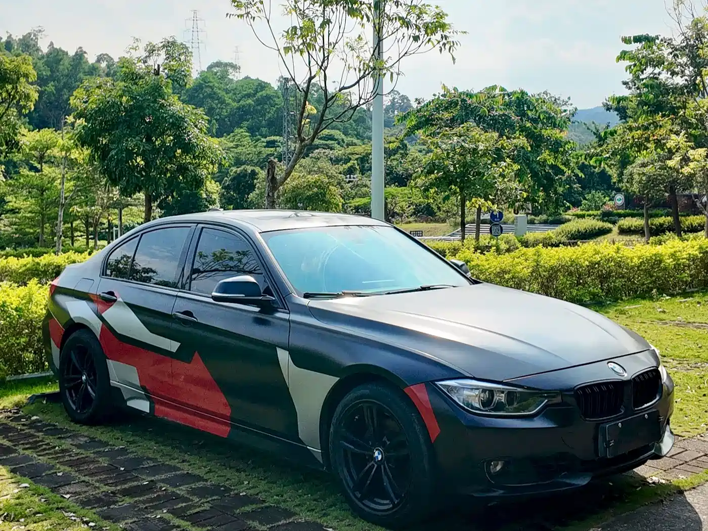 BMW 3 Series (Import) 2013 2013 320i Sport Design Package